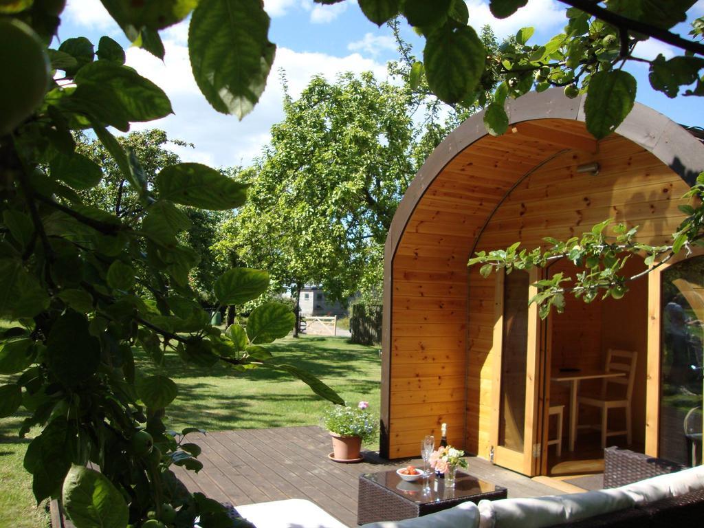 Orchard Farm Luxury Glamping Villa Glastonbury Exterior photo